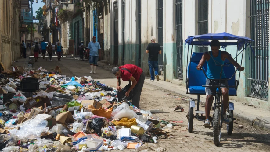 Cba Oi elleipseis sta kaysima prokaloun krisi skoupidion stin Havana