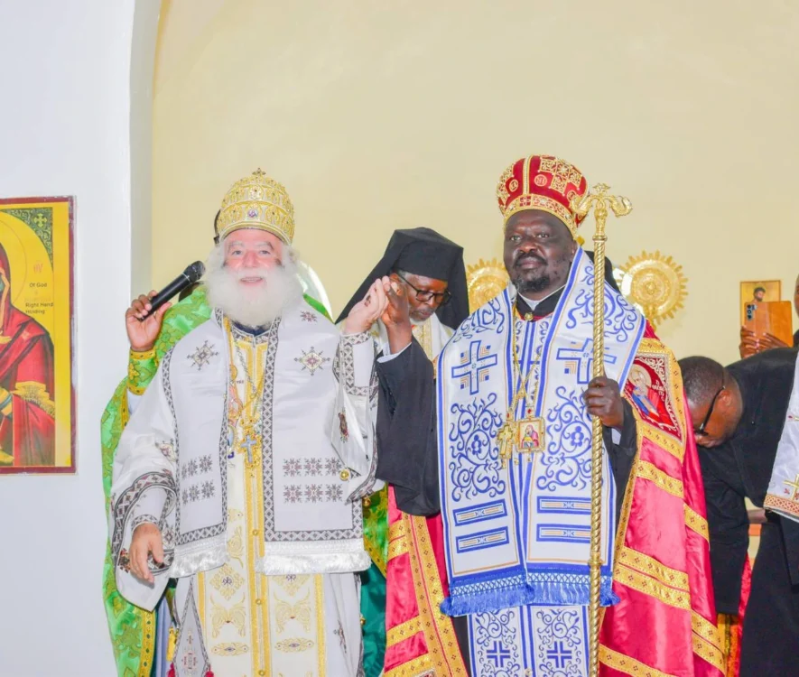 Ενθρόνιση πρώτου Μητροπολίτη Ελντορέτ και ολοκλήρωση της Πατριαρχικής ποιμαντικής επισκέψεως στην Κένυα, adologala, adologala.gr, news, featured, αδολο γαλα, εκκλησιες, εκκλησιαστικές ειδήσεις, εκκλησιαστικά νέα, ειδησεις, διεθνή, νεα, ιερα μητροπολη, μητροπολιτης, ορθοδοξια, πατριάρχης, πατριαρχεια, πολιτική, Ελλαδα, αρχιεπίσκοπος, κενυα, Κένυας, Μητροπολίτη Ελντορέτ και Βορείου Κένυας κ. Νεόφυτο, Ιερά Μητρόπολη Ελντορέτ και Βορείου Κένυας, Επισκόπους Τζίντζας και Ανατολικής Ουγκάντας κ. Σιλβέστρου, Αρχιεπίσκοπος Γέρων Κένυας, Θεία Λειτουργία, Πατριαρχική Θεία Λειτουργία, Ποιμαντική επίσκεψη, Αλεξανδρείας, Αλεξανδρείας Θεόδωρος