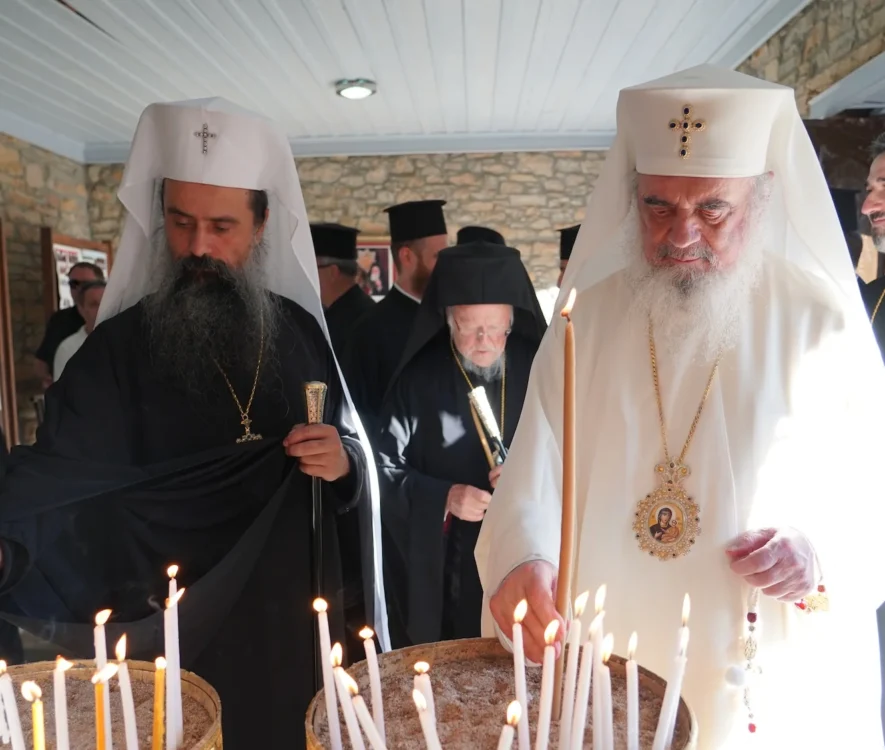 O Oikoumenikos Patriarxis stin geneteira tou Imbro mazi me tous Patriarxes Roumanias kai Boulgarias (56)