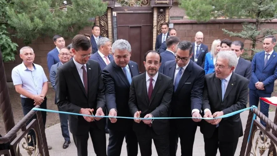 O Proedros Xristodoulidis paresti stin teleti egkainion tis Presbeias tis Kypriakis Dimokratias stin Astana