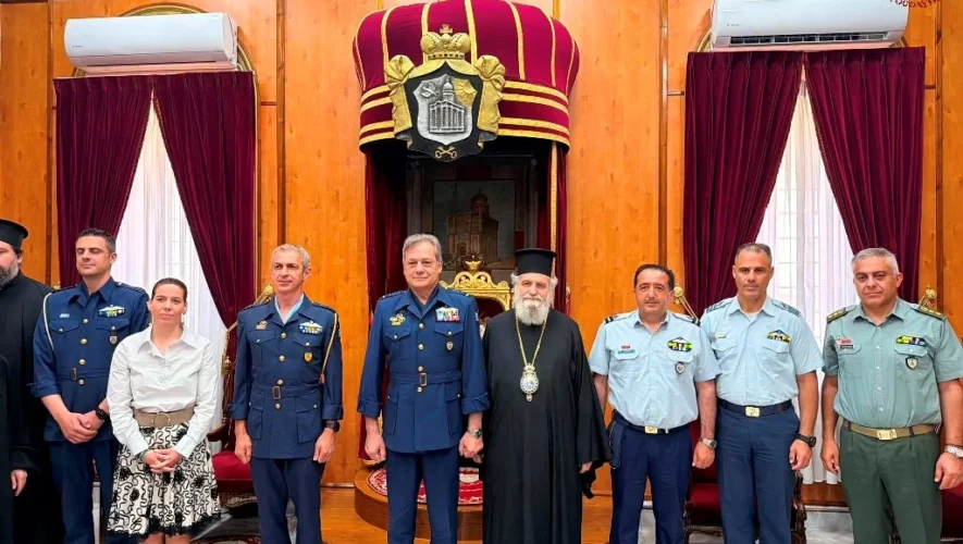 Stratiotiki antiprosopeia tis Kyprou ston Patriarxi Ierosolymon