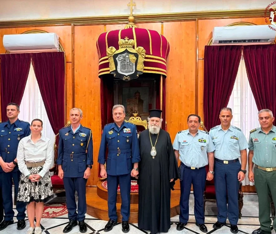 Stratiotiki antiprosopeia tis Kyprou ston Patriarxi Ierosolymon