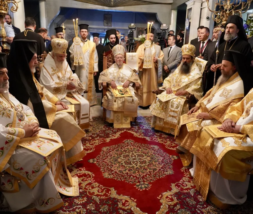 Συλλείτουργο Ορθοδόξων Προκαθημένων για τα ονομαστήρια του Οικουμενικού Πατριάρχη (Εικόνες)