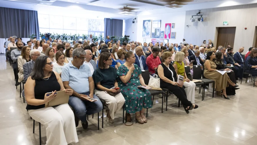 Παρουσίαση αναμνηστικού λευκώματος του Ινστιτούτου Μελκονιάν στο Προεδρικό Μέγαρο Κύπρου
