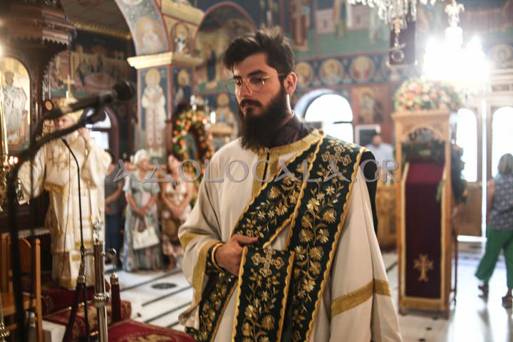Σύναξη Δώδεκα Αποστόλων, Άγιοι Απόστολοι Καλλιθέας, Καλλιθέα, Τζιτζιφιές, Θεία Λειτουργία, Επίσκοπος Ανδρούσης, Κωνστάντιος, Ιερά Αρχιεπισκοπή Αθηνών, Ορθοδοξία, Εκκλησία της Ελλάδος, πανήγυρη, π. Δημήτριος Καρβούνης, φωτογραφία, βαγγέλης καρπαθάκης, καρπαθάκης, τζιζτιφιές, Αγιοι Απόστολοι, Αθήνα, 12 Απόστολοι, Κωνστάντιος,