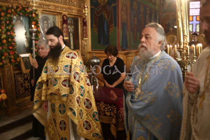 Σύναξη Δώδεκα Αποστόλων, Άγιοι Απόστολοι Καλλιθέας, Καλλιθέα, Τζιτζιφιές, Θεία Λειτουργία, Επίσκοπος Ανδρούσης, Κωνστάντιος, Ιερά Αρχιεπισκοπή Αθηνών, Ορθοδοξία, Εκκλησία της Ελλάδος, πανήγυρη, π. Δημήτριος Καρβούνης, φωτογραφία, βαγγέλης καρπαθάκης, καρπαθάκης, τζιζτιφιές, Αγιοι Απόστολοι, Αθήνα, 12 Απόστολοι, Κωνστάντιος,