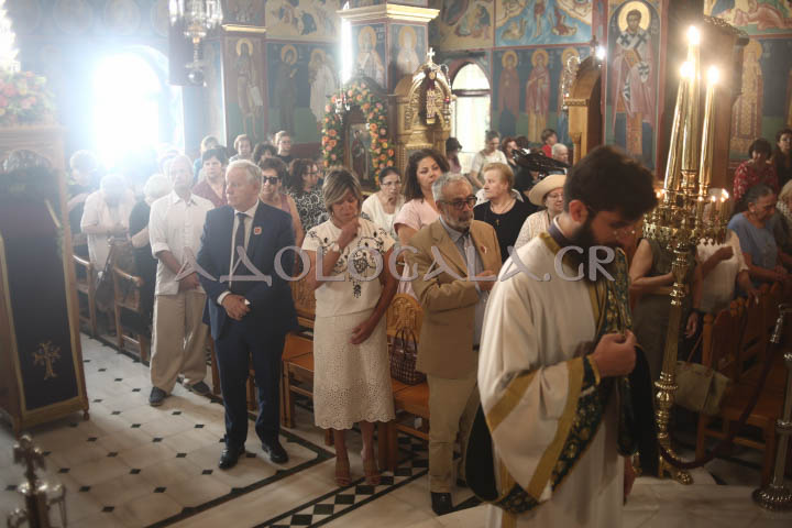Σύναξη Δώδεκα Αποστόλων, Άγιοι Απόστολοι Καλλιθέας, Καλλιθέα, Τζιτζιφιές, Θεία Λειτουργία, Επίσκοπος Ανδρούσης, Κωνστάντιος, Ιερά Αρχιεπισκοπή Αθηνών, Ορθοδοξία, Εκκλησία της Ελλάδος, πανήγυρη, π. Δημήτριος Καρβούνης, φωτογραφία, βαγγέλης καρπαθάκης, καρπαθάκης, τζιζτιφιές, Αγιοι Απόστολοι, Αθήνα, 12 Απόστολοι, Κωνστάντιος,