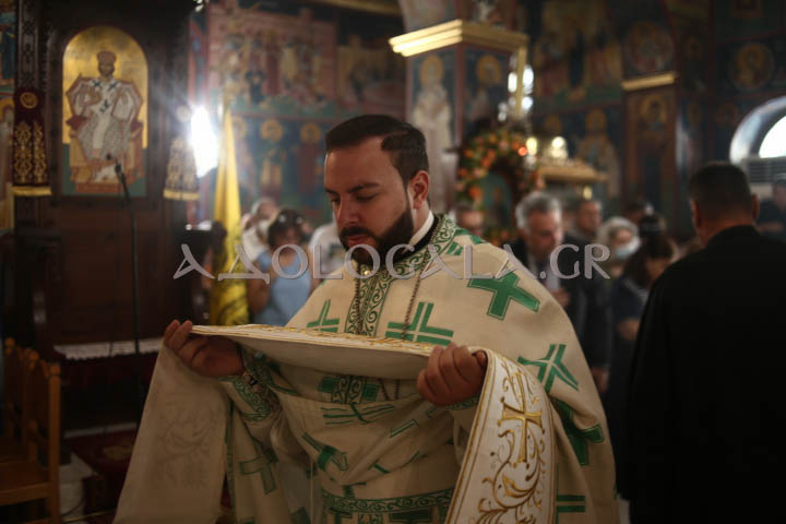 Σύναξη Δώδεκα Αποστόλων, Άγιοι Απόστολοι Καλλιθέας, Καλλιθέα, Τζιτζιφιές, Θεία Λειτουργία, Επίσκοπος Ανδρούσης, Κωνστάντιος, Ιερά Αρχιεπισκοπή Αθηνών, Ορθοδοξία, Εκκλησία της Ελλάδος, πανήγυρη, π. Δημήτριος Καρβούνης, φωτογραφία, βαγγέλης καρπαθάκης, καρπαθάκης, τζιζτιφιές, Αγιοι Απόστολοι, Αθήνα, 12 Απόστολοι, Κωνστάντιος,