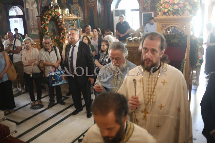 Σύναξη Δώδεκα Αποστόλων, Άγιοι Απόστολοι Καλλιθέας, Καλλιθέα, Τζιτζιφιές, Θεία Λειτουργία, Επίσκοπος Ανδρούσης, Κωνστάντιος, Ιερά Αρχιεπισκοπή Αθηνών, Ορθοδοξία, Εκκλησία της Ελλάδος, πανήγυρη, π. Δημήτριος Καρβούνης, φωτογραφία, βαγγέλης καρπαθάκης, καρπαθάκης, τζιζτιφιές, Αγιοι Απόστολοι, Αθήνα, 12 Απόστολοι, Κωνστάντιος,