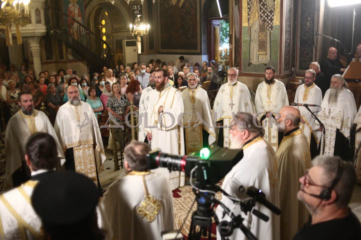 Πανηγυρικός Αρχιερατικός Εσπερινός στον Ιερό Ναό Αγίου Παύλου Αθηνών με τον Μητροπολίτη Χαλκίδος κ. Χρυσόστομο και τον Αρχιμανδρίτη π. Σεβαστιανό Σωμαράκη.