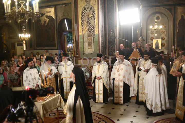 Πανηγυρικός Αρχιερατικός Εσπερινός στον Ιερό Ναό Αγίου Παύλου Αθηνών με τον Μητροπολίτη Χαλκίδος κ. Χρυσόστομο και τον Αρχιμανδρίτη π. Σεβαστιανό Σωμαράκη.