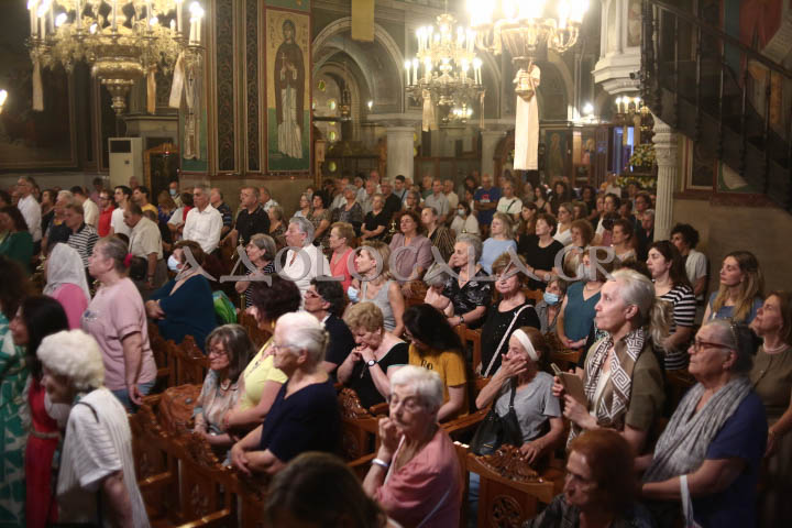 Πανηγυρικός Αρχιερατικός Εσπερινός στον Ιερό Ναό Αγίου Παύλου Αθηνών με τον Μητροπολίτη Χαλκίδος κ. Χρυσόστομο και τον Αρχιμανδρίτη π. Σεβαστιανό Σωμαράκη.