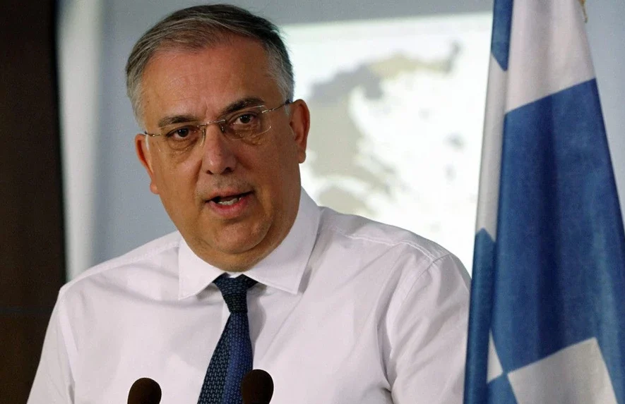 Αλλάζουν τα καταναλωτικά δάνεια από το 2026. Πλαφόν στα επιτόκια, διαφάνεια στις τραπεζικές συμβάσεις και νέα δικαιώματα για τους δανειολήπτες., δάνεια έως 100.000 ευρώ