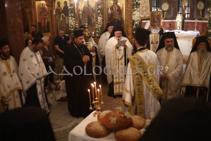Πλήθος πιστών συμμετείχε στον πανηγυρικό Εσπερινό της Αγίας Μαρκέλλας στον Βοτανικό, όπου ο Επίσκοπος Χριστουπόλεως Βαρνάβας ανέπτυξε επίκαιρα πνευματικά μηνύματα.