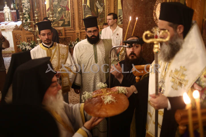 Πλήθος πιστών συμμετείχε στον πανηγυρικό Εσπερινό της Αγίας Μαρκέλλας στον Βοτανικό, όπου ο Επίσκοπος Χριστουπόλεως Βαρνάβας ανέπτυξε επίκαιρα πνευματικά μηνύματα.