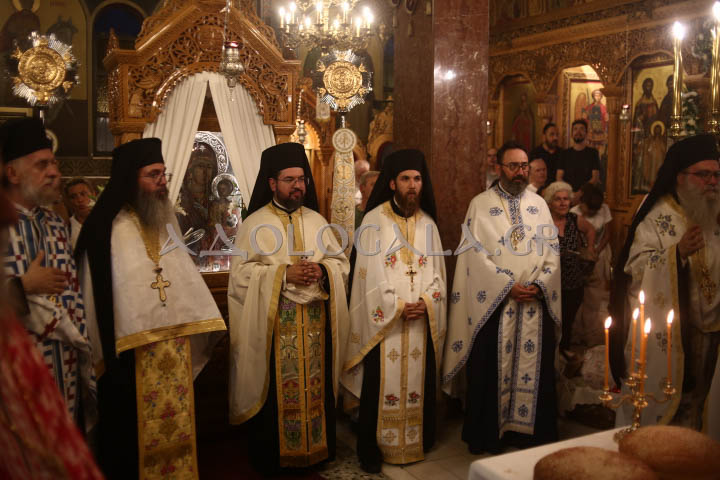 Πλήθος πιστών συμμετείχε στον πανηγυρικό Εσπερινό της Αγίας Μαρκέλλας στον Βοτανικό, όπου ο Επίσκοπος Χριστουπόλεως Βαρνάβας ανέπτυξε επίκαιρα πνευματικά μηνύματα.