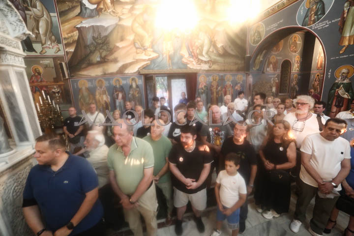 Άγιος Αιμιλιανός, Ιερά Λιτάνευση, Λόφος Σκουζέ, Αθήνα, Ιερός Ναός Αγίου Αιμιλιανού, Εσπερινός, Επίσκοπος Χριστιανουπόλεως, Βαρνάβας Θεοχάρης, π. Νικόλαος Αργυρόπουλος, Ιερά Αρχιεπισκοπή Αθηνών, Εκκλησιαστικά Νέα, Ορθοδοξία, Θρησκευτικές Ειδήσεις