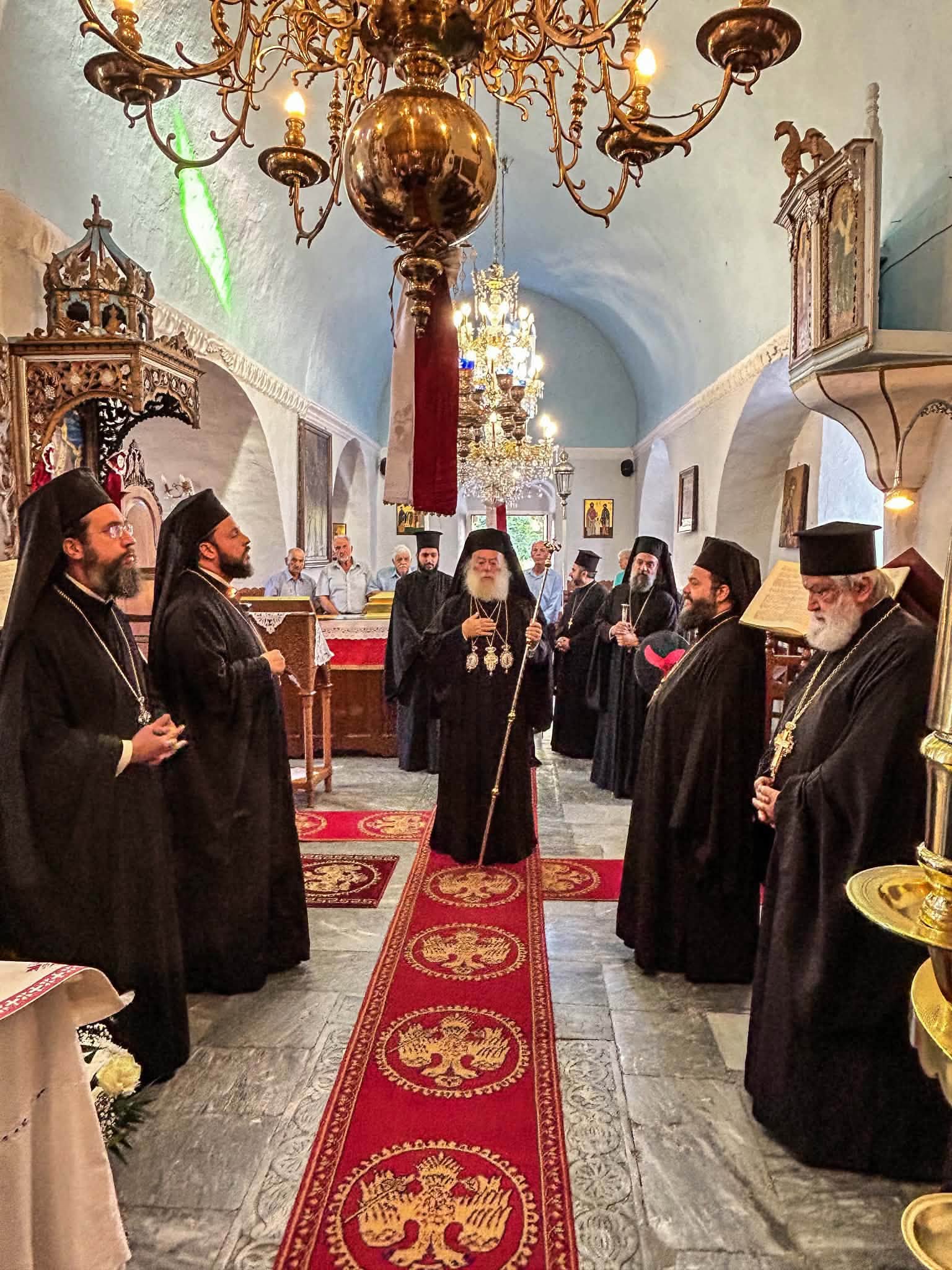 Πατριαρχική Θεία Λειτουργία, Αμοργός, Πατριάρχης Θεόδωρος Β΄, Πατριάρχης Παρθένιος, Ιερό Μνημόσυνο, Εκκλησία Αλεξανδρείας, Μητρόπολη Θήρας, Ορθοδοξία, Κυκλάδες, Εκκλησιαστικές Ειδήσεις