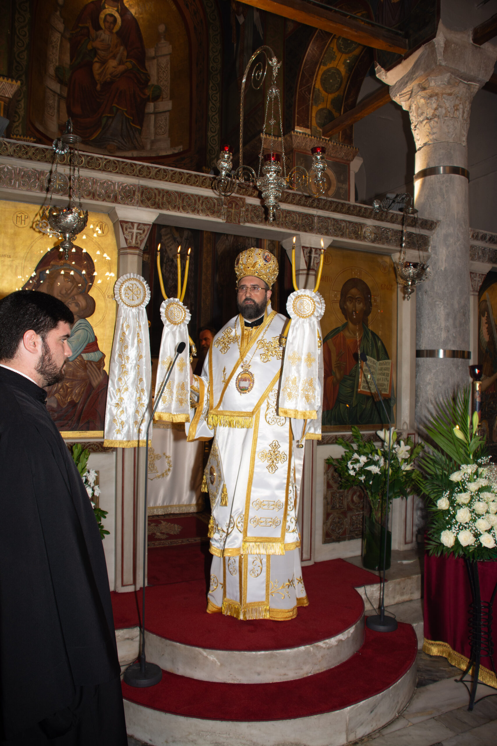 Η πρώτη αρχιερατική Θεία Λειτουργία του Επισκόπου Ανδίδων κ. Ισιδώρου στον Ιστορικό Ιερό Ναό Μεταμορφώσεως Σωτήρος στην Πλάκα