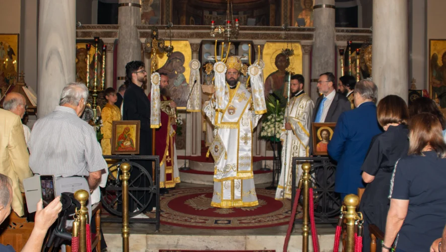 Η πρώτη αρχιερατική Θεία Λειτουργία του Επισκόπου Ανδίδων κ. Ισιδώρου στον Ναό που υπηρέτησε ως Διάκονος, Πρεσβύτερος και Προϊστάμενος