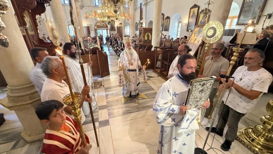 Με λαμπρότητα η Κυριακή των Αγίων Πατέρων – Το μήνυμα του Μητροπολίτη Κυρίλλου
