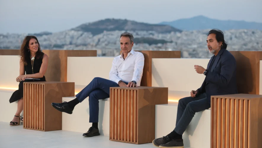 Ο Κυριάκος Μητσοτάκης μιλά σε εκδήλωση για την Τεχνητή Νοημοσύνη στην Πνύκα.