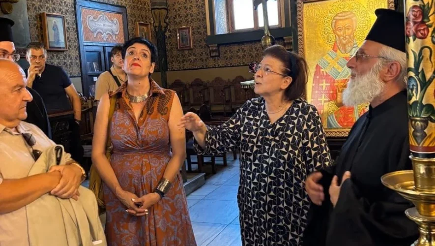 Η υπουργός Πολιτισμού Λίνα Μενδώνη στα εγκαίνια των έργων πολιτισμού στο Κάστρο Μολύβου στη Λέσβο.