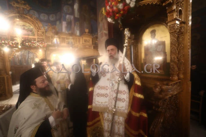 Με τη συμμετοχή πολλών Ιεραρχών, κληρικών, τοπικών αρχών και εκατοντάδων πιστών τελέστηκε στα Άνω Λιόσια ο Πανηγυρικός Πολυαρχιερατικός Εσπερινός για την εορτή του Αγίου Αθηναγόρου και τα ονομαστήρια του Μητροπολίτη Ιλίου.