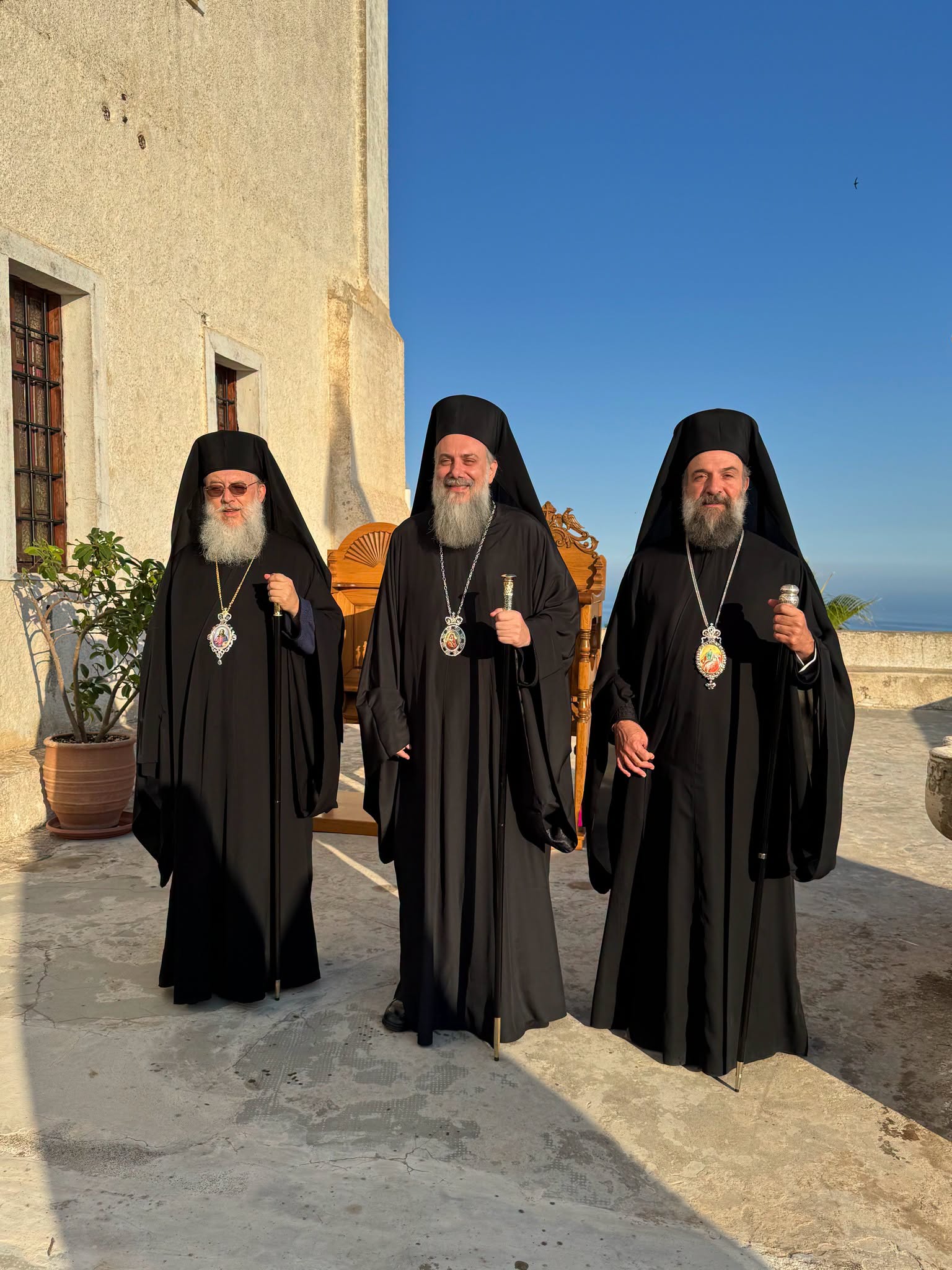 Προφήτης Ηλίας, Ιερά Μονή Προφήτου Ηλιού Θήρας, Σαντορίνη, Μητρόπολη Θήρας, πανθηραϊκός εορτασμός, Μητροπολίτης Αμφιλόχιος, Θεία Λειτουργία, Τρισαρχιερατικός Εσπερινός, Κυκλάδες, εκκλησιαστικές ειδήσεις